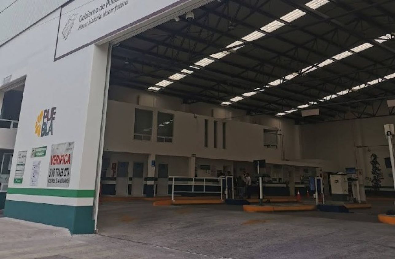 Anuncia gobierno de Puebla descuentos en multas por verificación vehicular y fotomultas