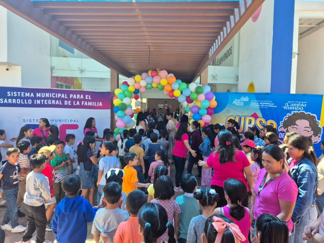 Inicia curso de verano del SMDIF con más de 120 niñas y niños inscritos