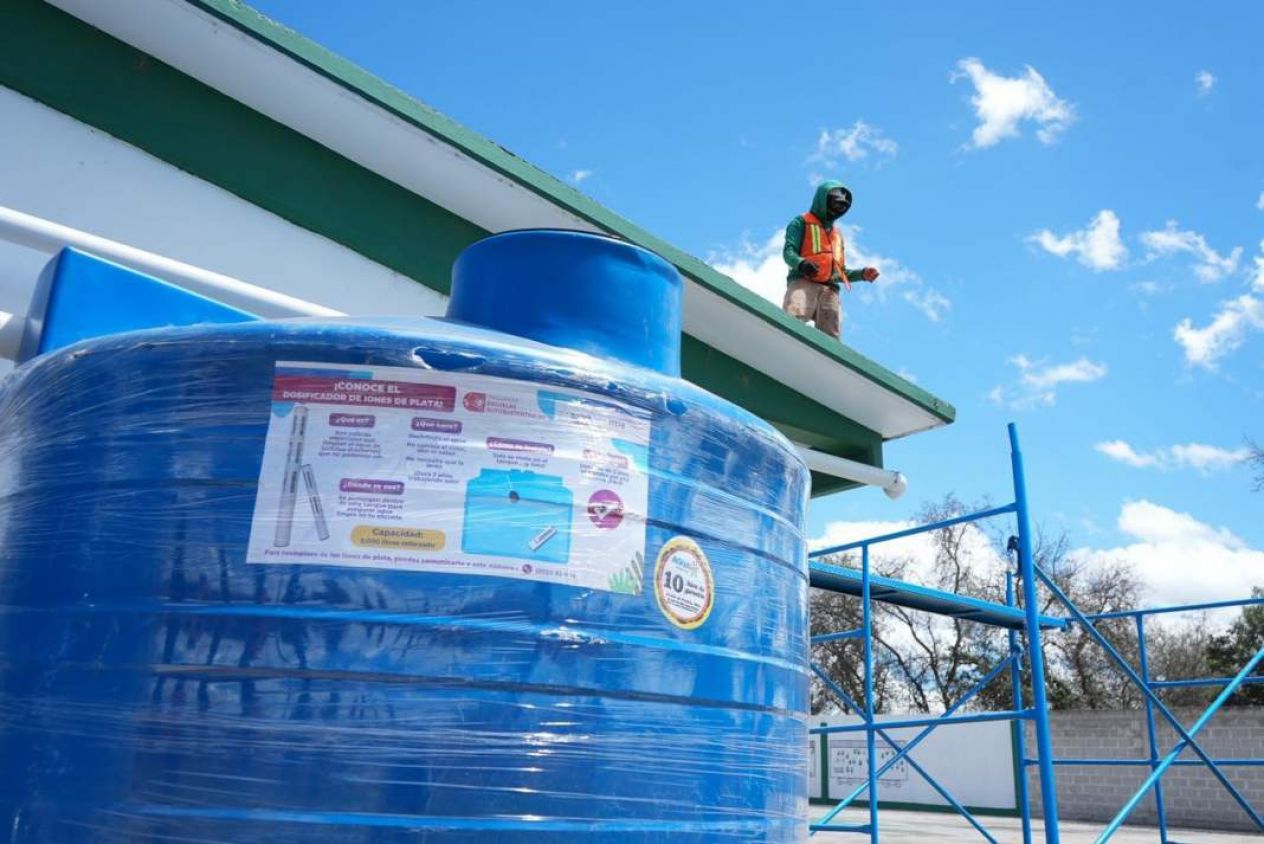 Tlaxcala impulsa escuelas autosustentables con agua de lluvia y energía solar