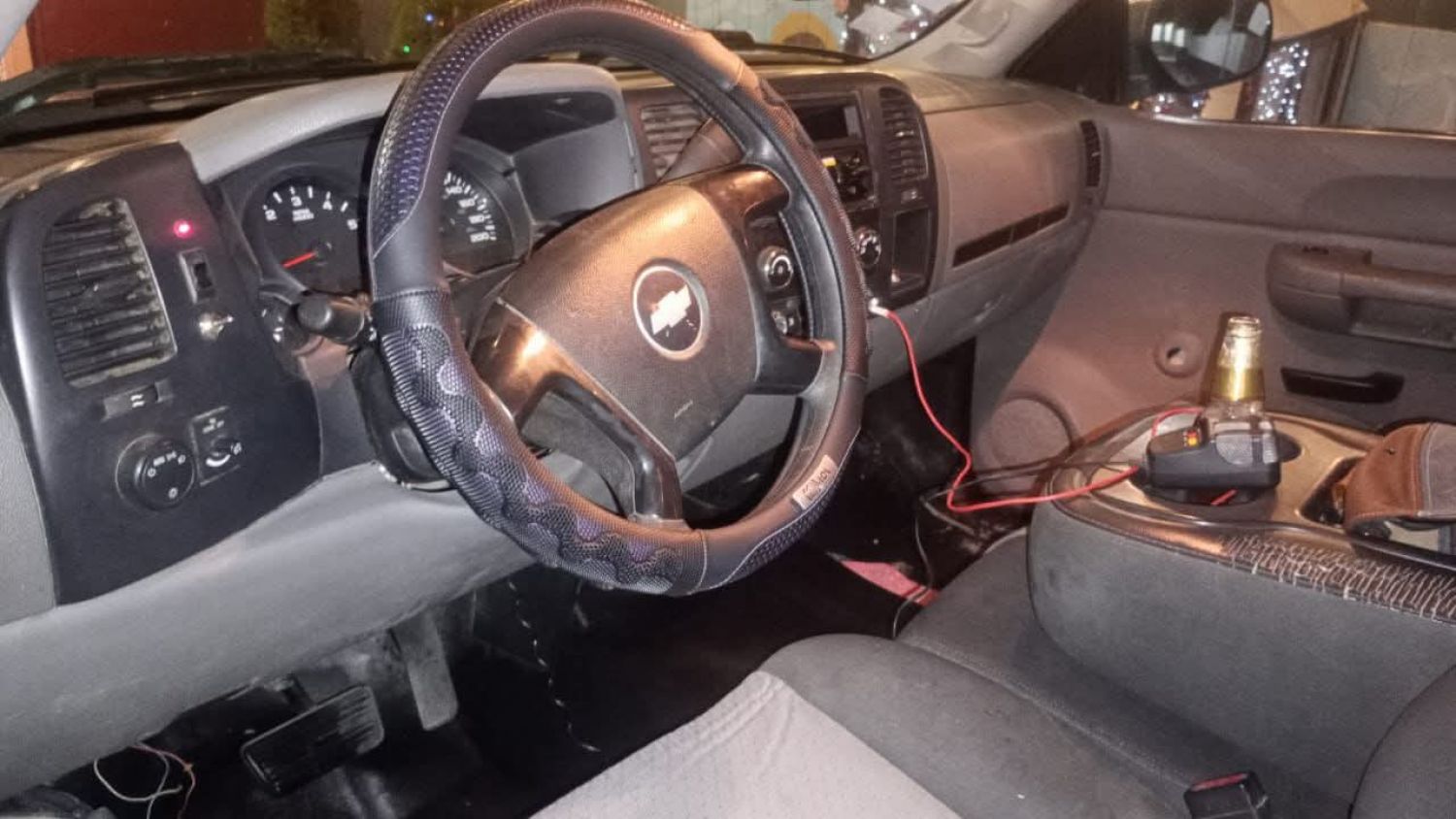 Paseaba en vehículo con artículos policiales: Policía de Huamantla lo detiene