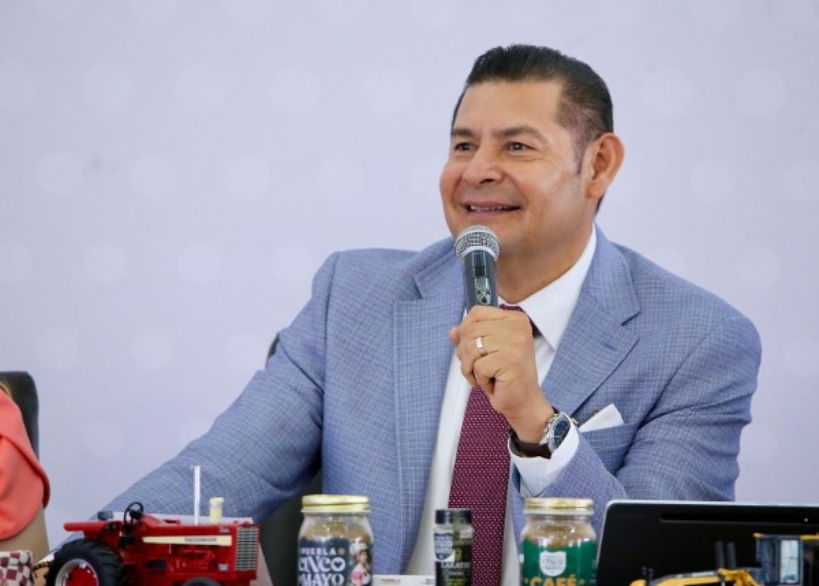 Propone Armenta rehabilitar casonas del Centro Histórico a cambio de renta barata