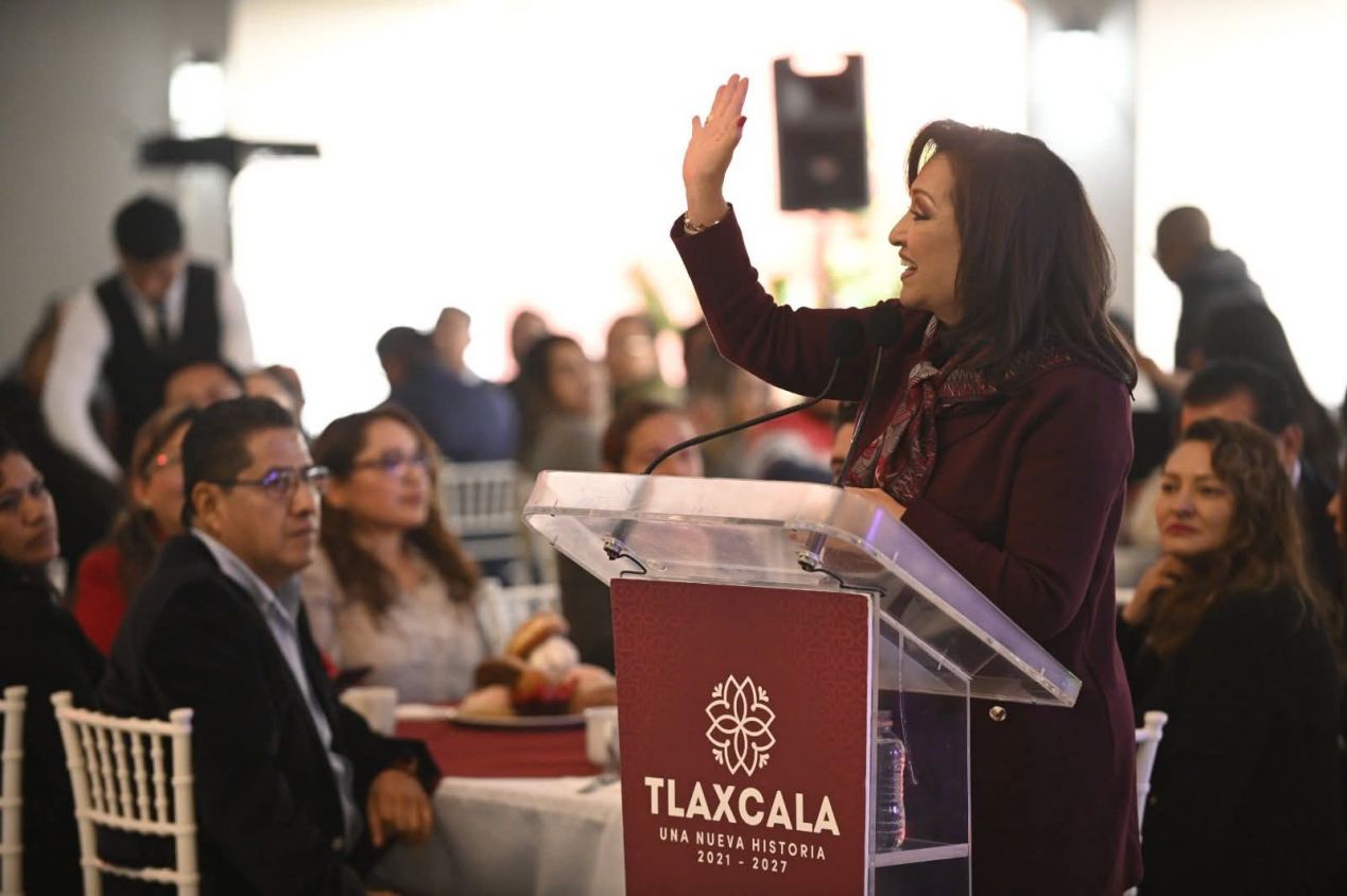 Gobernadora confirma que se someterá a cirugía de cuerdas bucales