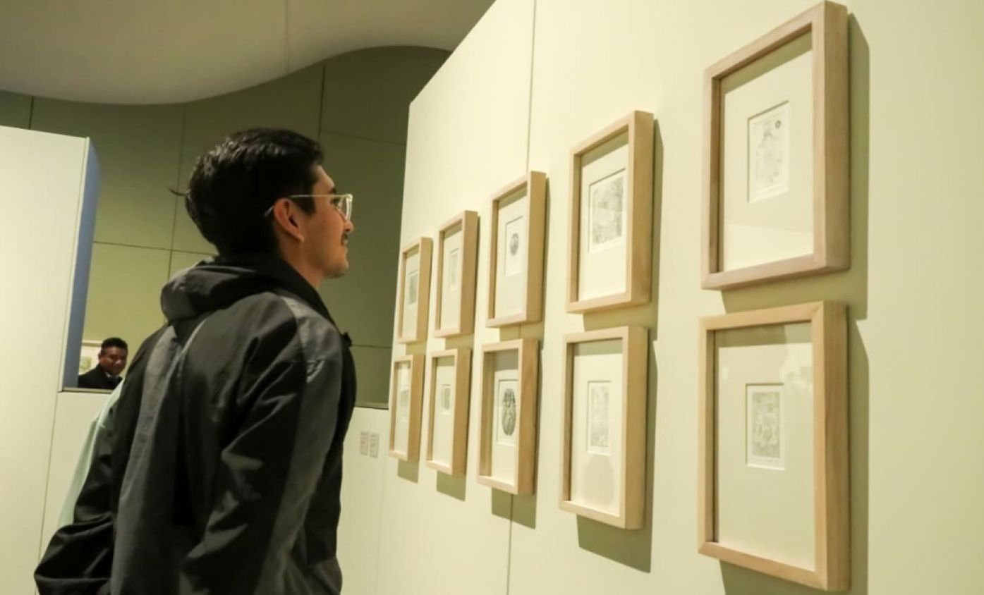 Una exposición que sacude la mirada y celebra al surrealismo