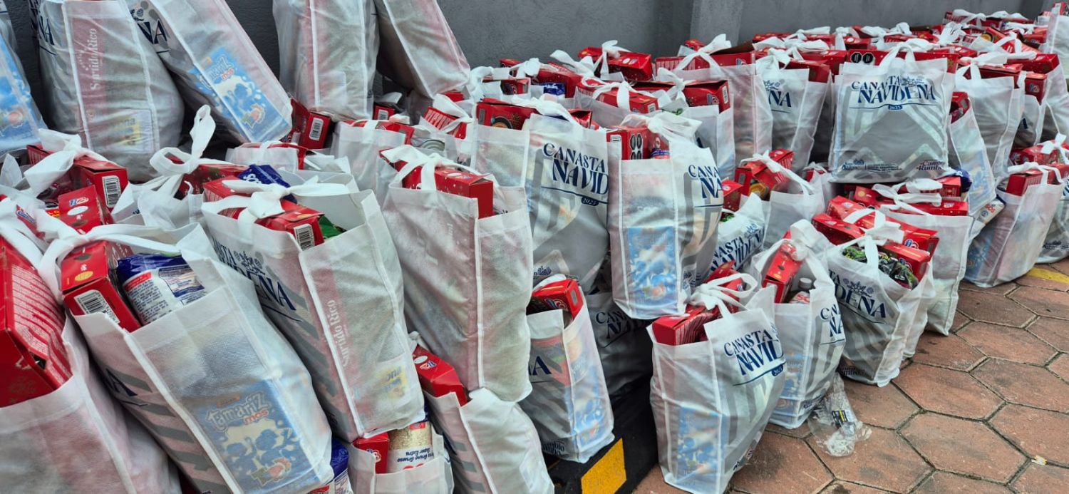 Guadalupe Cuautle concluye entrega de Despensas Navideñas en cabecera municipal