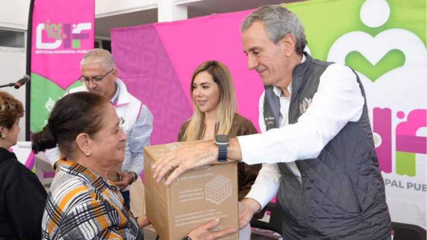 Ayuntamiento de Puebla refuerza apoyos a familias en mayor vulnerabilidad