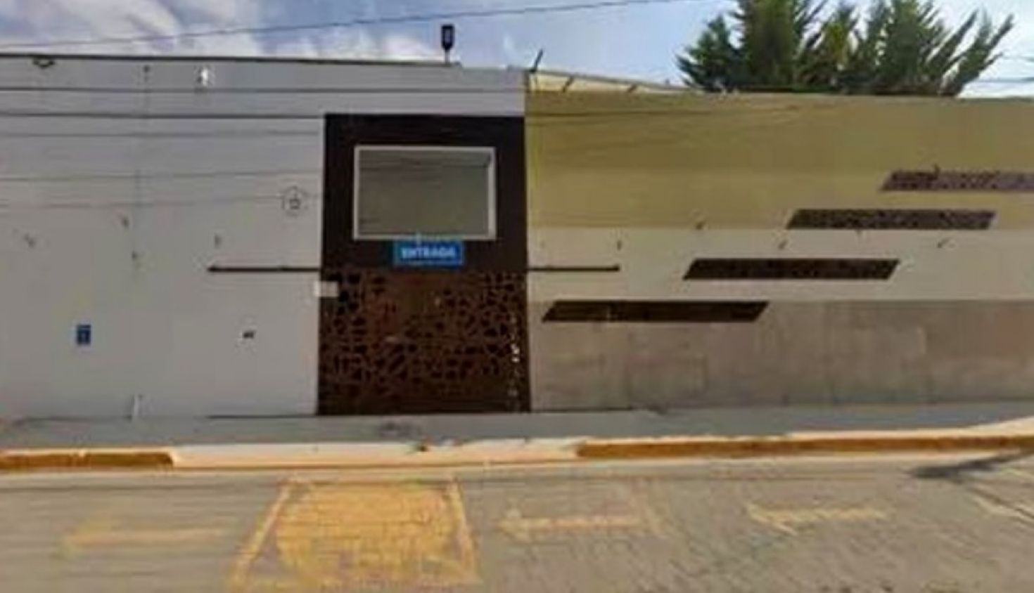 Violento asalto sacude a escuela El Pinar del Carmen