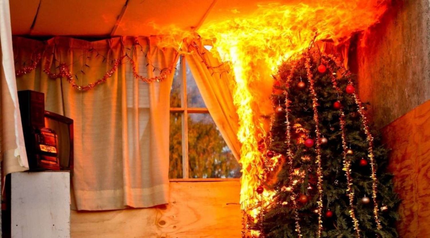 Alertan por aumento de incendios en viviendas durante temporada navideña en Puebla