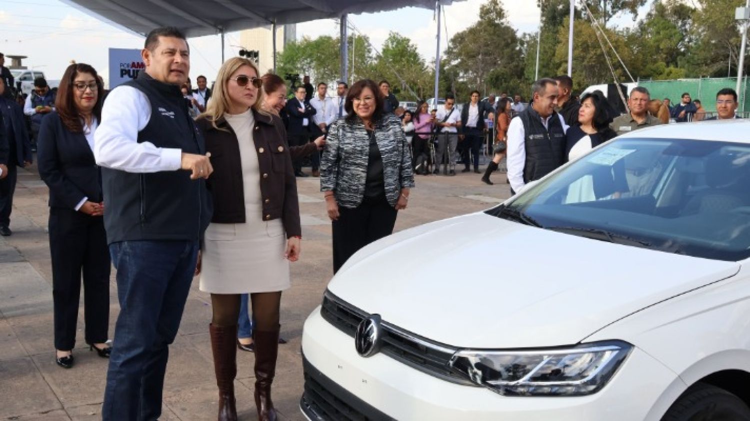 Anuncia Alejandro Armenta la compra de 50 vehículos para Fiscalía de Puebla