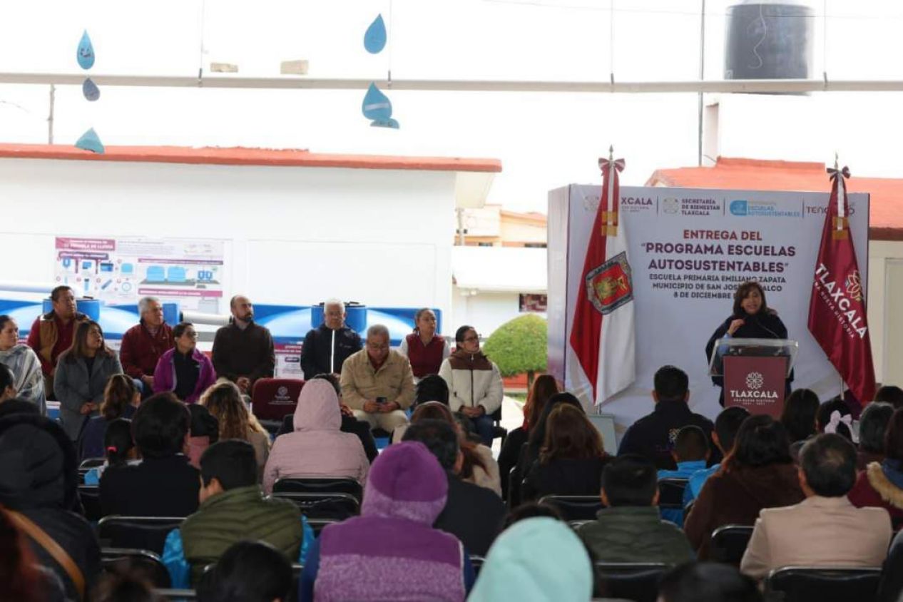 Tlaxcala transforma escuelas: Agua de lluvia y energía solar cambian el futuro