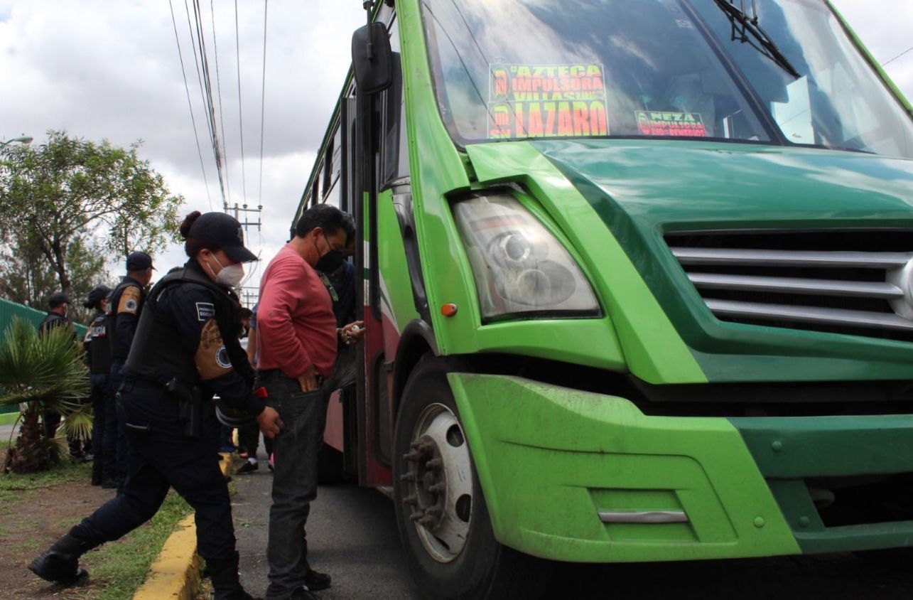 Dos hombres sentenciados a 24 años por asalto en transporte público en Ecatepec