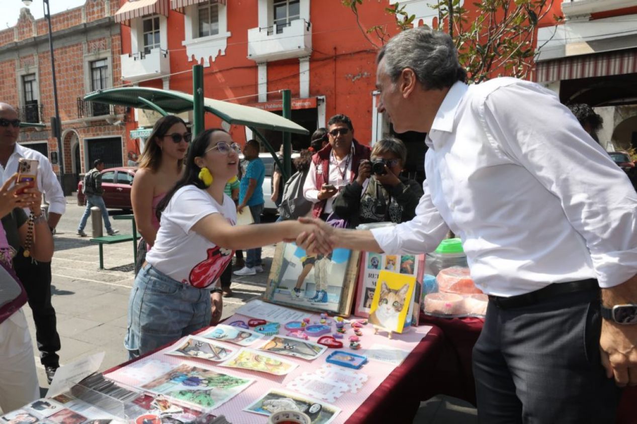 Realizan con éxito la primera edición de la Kermés "Corazones Jóvenes" en Puebla