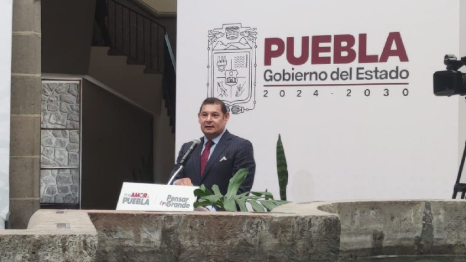 Gobernador de Puebla buscará devolver facultades a registros civiles de juntas auxiliares 