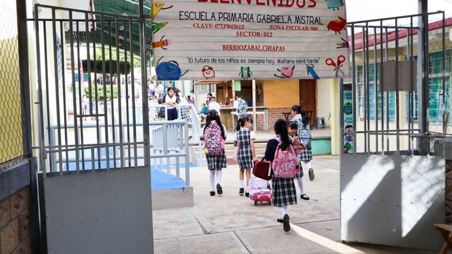 Suspenden clases presenciales en Culiacán tras operativos de seguridad