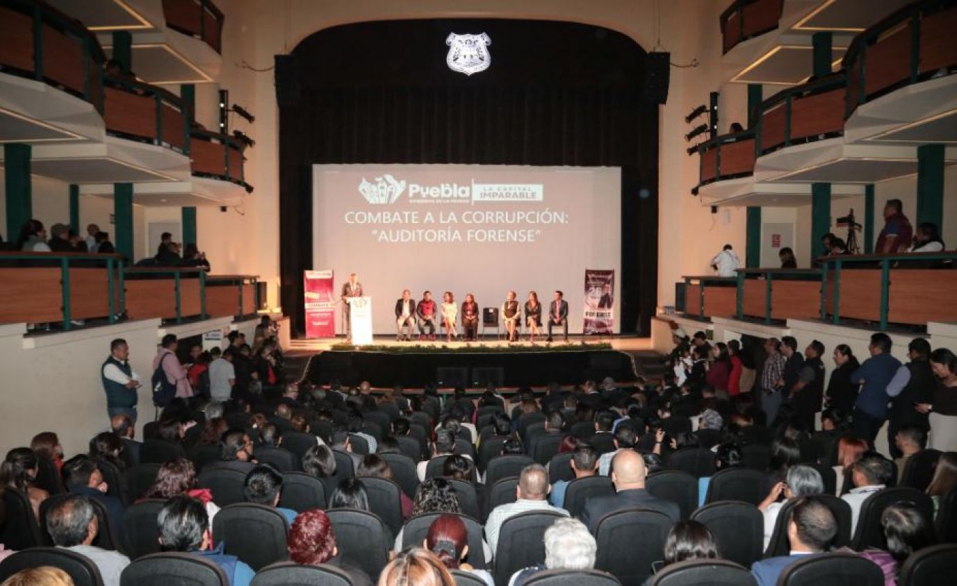 Inauguración de la conferencia sobre Auditoría Forense