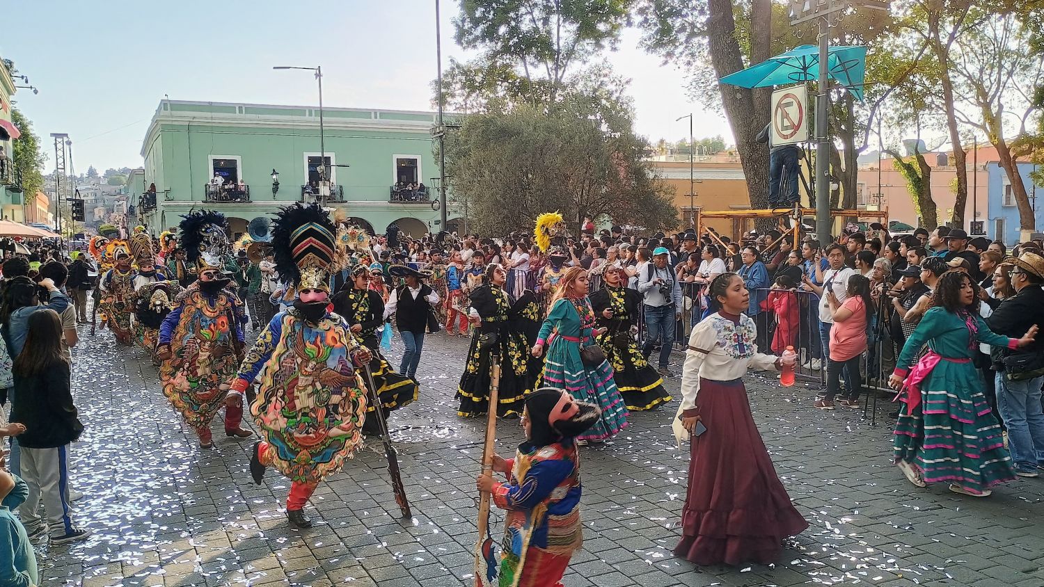 Tlaxcala se llena de color y tradición en el inicio del Carnaval 2025