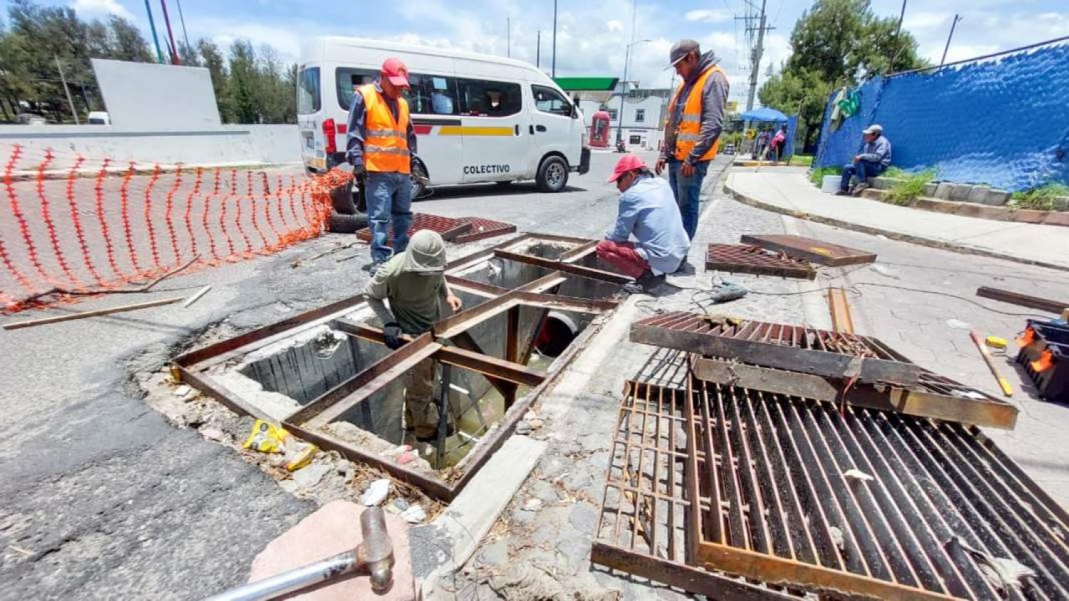 Tlaxcala refuerza limpieza de coladeras para prevenir inundaciones