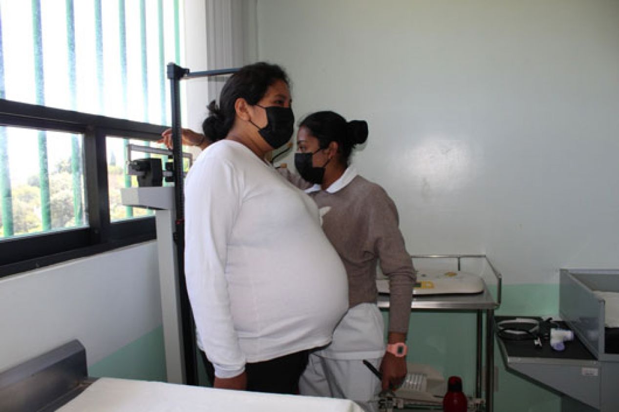 Tlaxcala registra tres muertes maternas en 2025; importancia de consultas prenatales