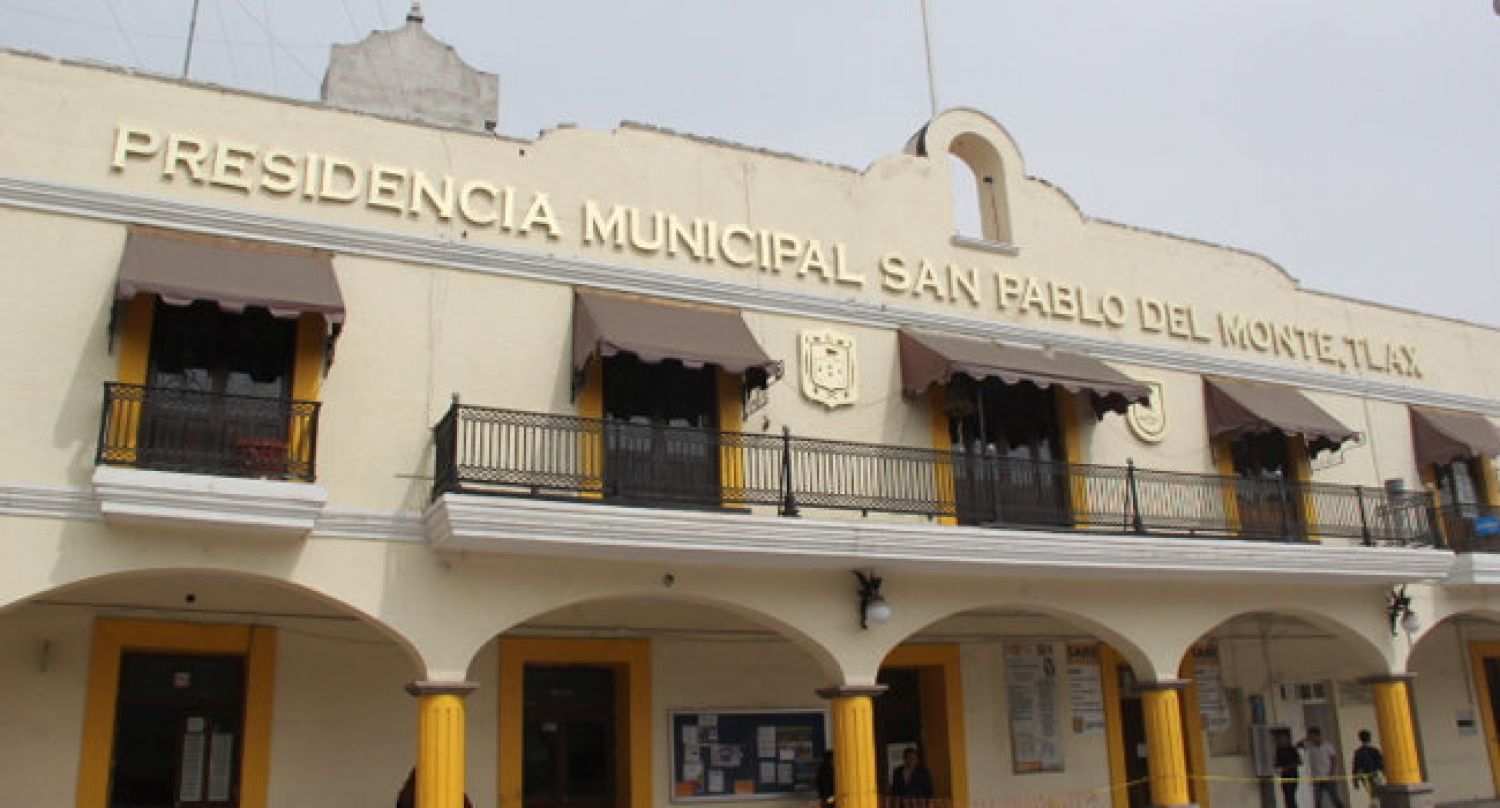 Comerciantes de San Pablo del Monte exigen alto a abusos y cobros