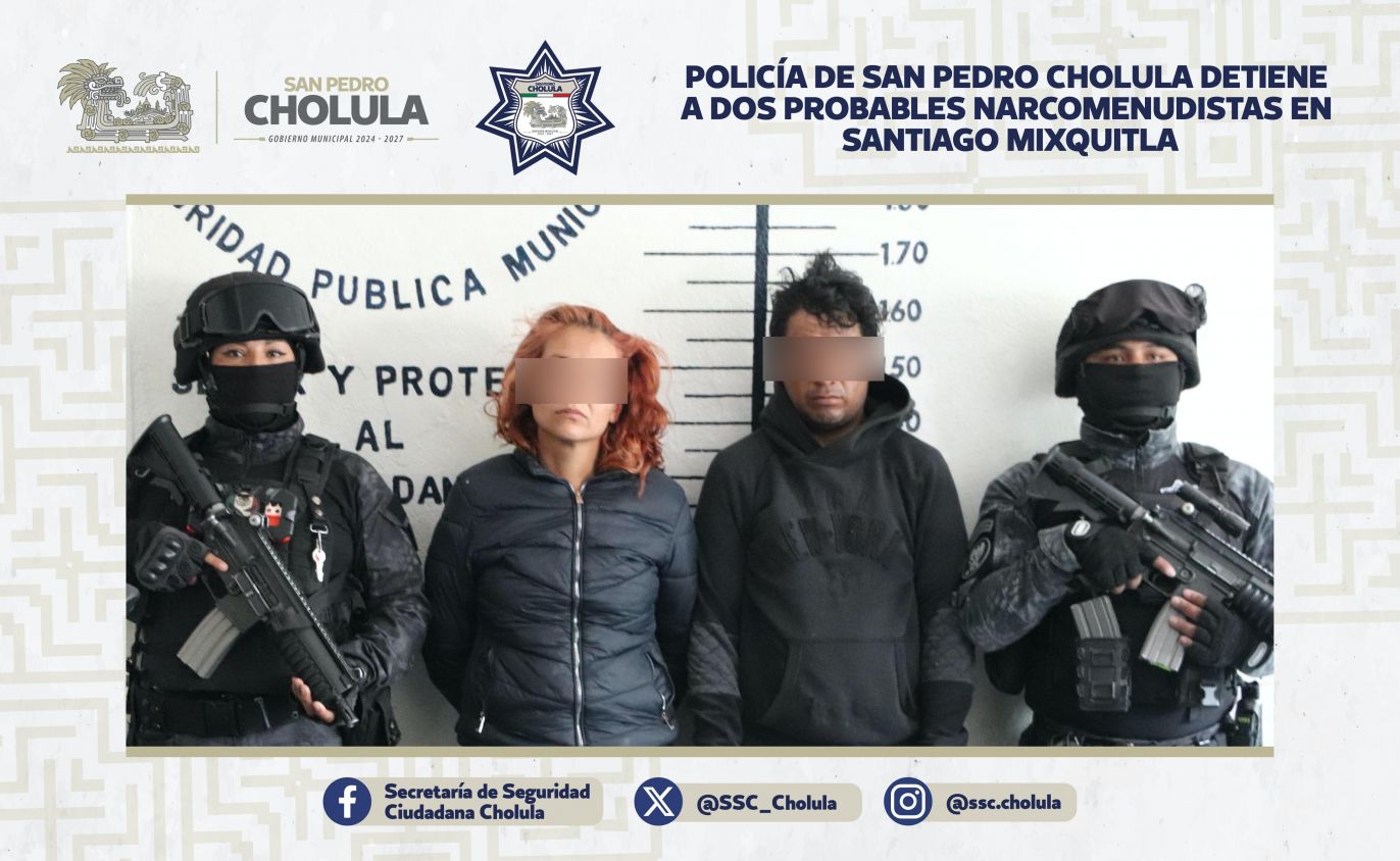 Policía de San Pedro Cholula detiene a dos probables narcomenudistas en Santiago Mixquitla