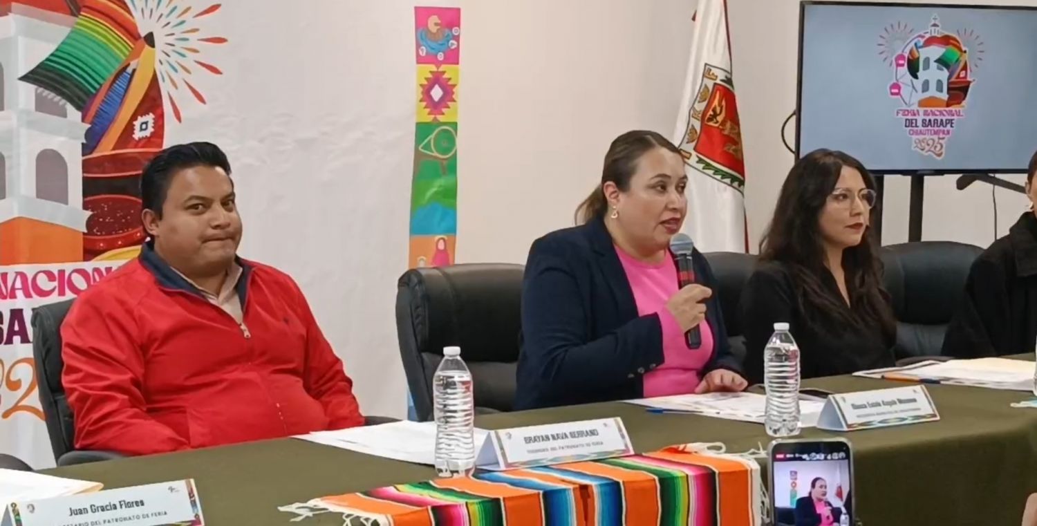 Yahir y María León en la inauguración de la Feria Chiautempan 2025