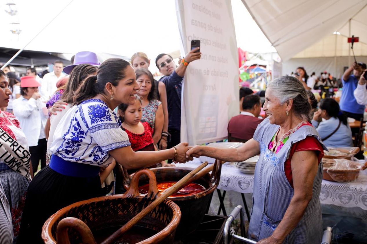 Inaugura Lupita Cuautle 29ª Feria del Nopal en San Bernardino Tlaxcalancingo