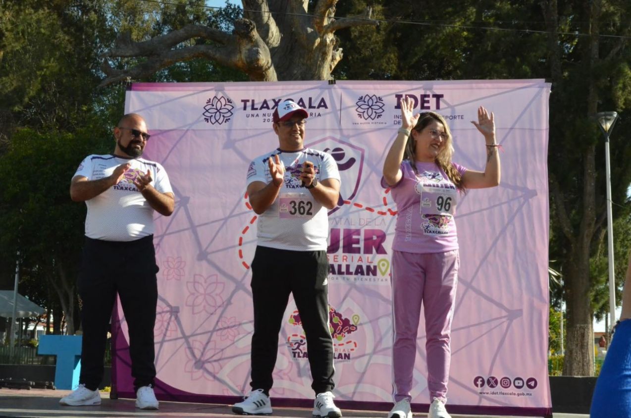 Más de 500 corredores en la "Carrera Estatal de la Mujer" en Tetla, Tlaxcala