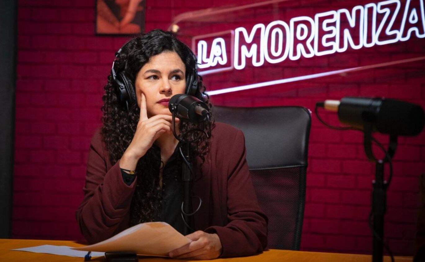 Morena lanza podcast "La Moreniza" con Luisa María Alcalde como conductora