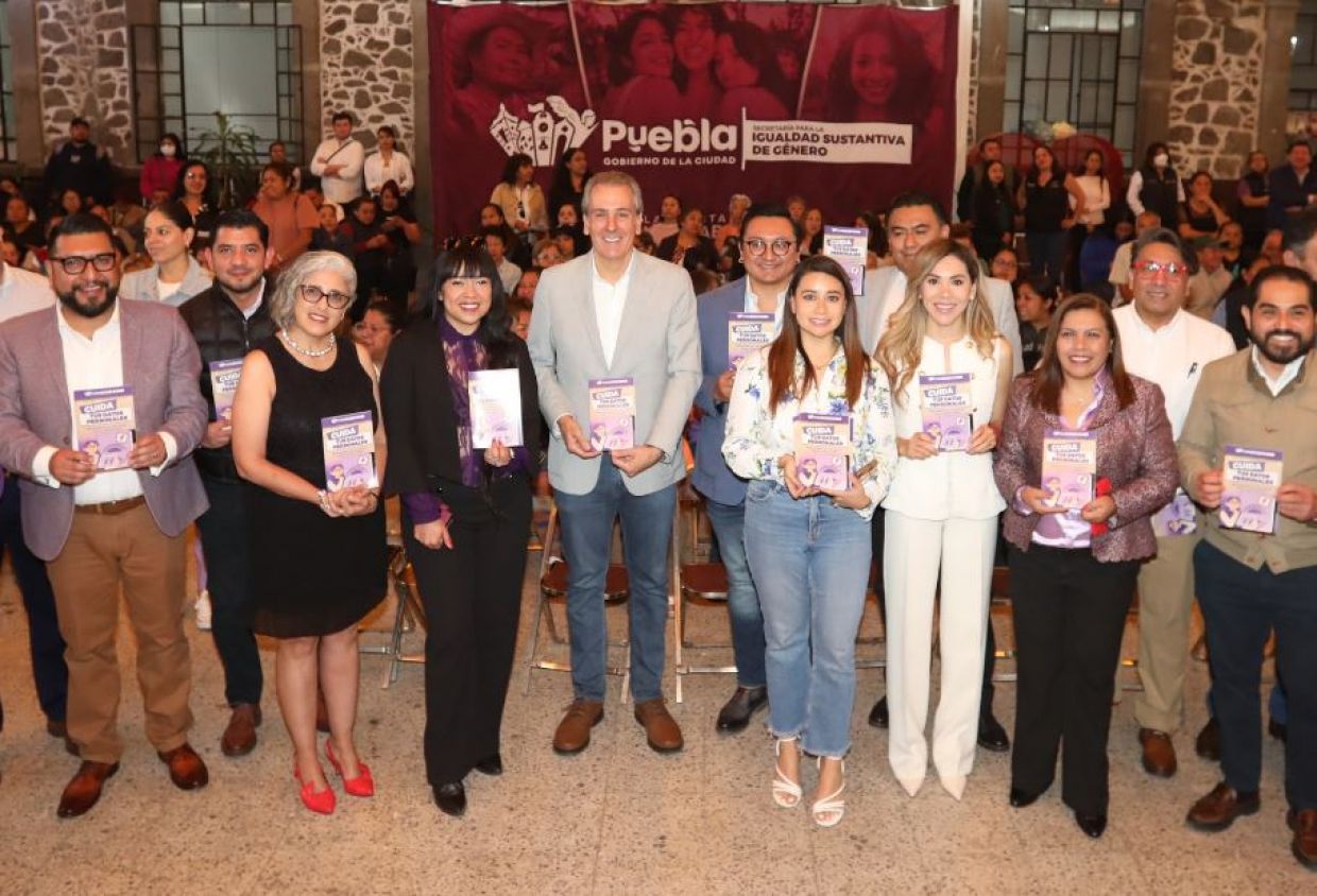 Puebla presenta guía para prevenir violencia digital contra mujeres