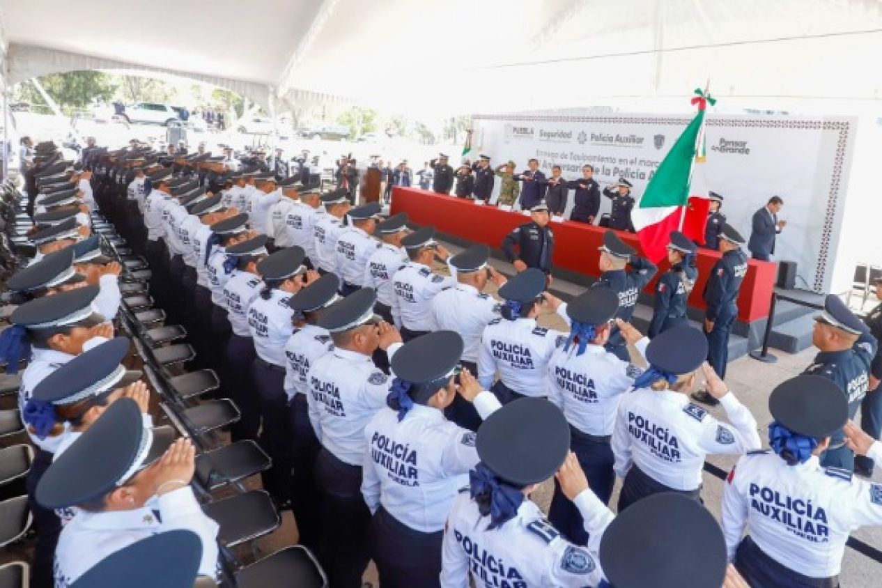 Policía Auxiliar de Puebla tendrá aumento salarial este año 