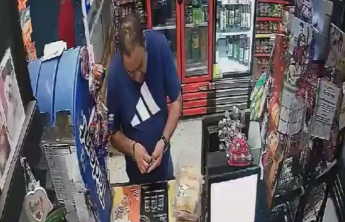 Hombre amenaza con incendiar un Six en Puebla tras ser exhibido en redes