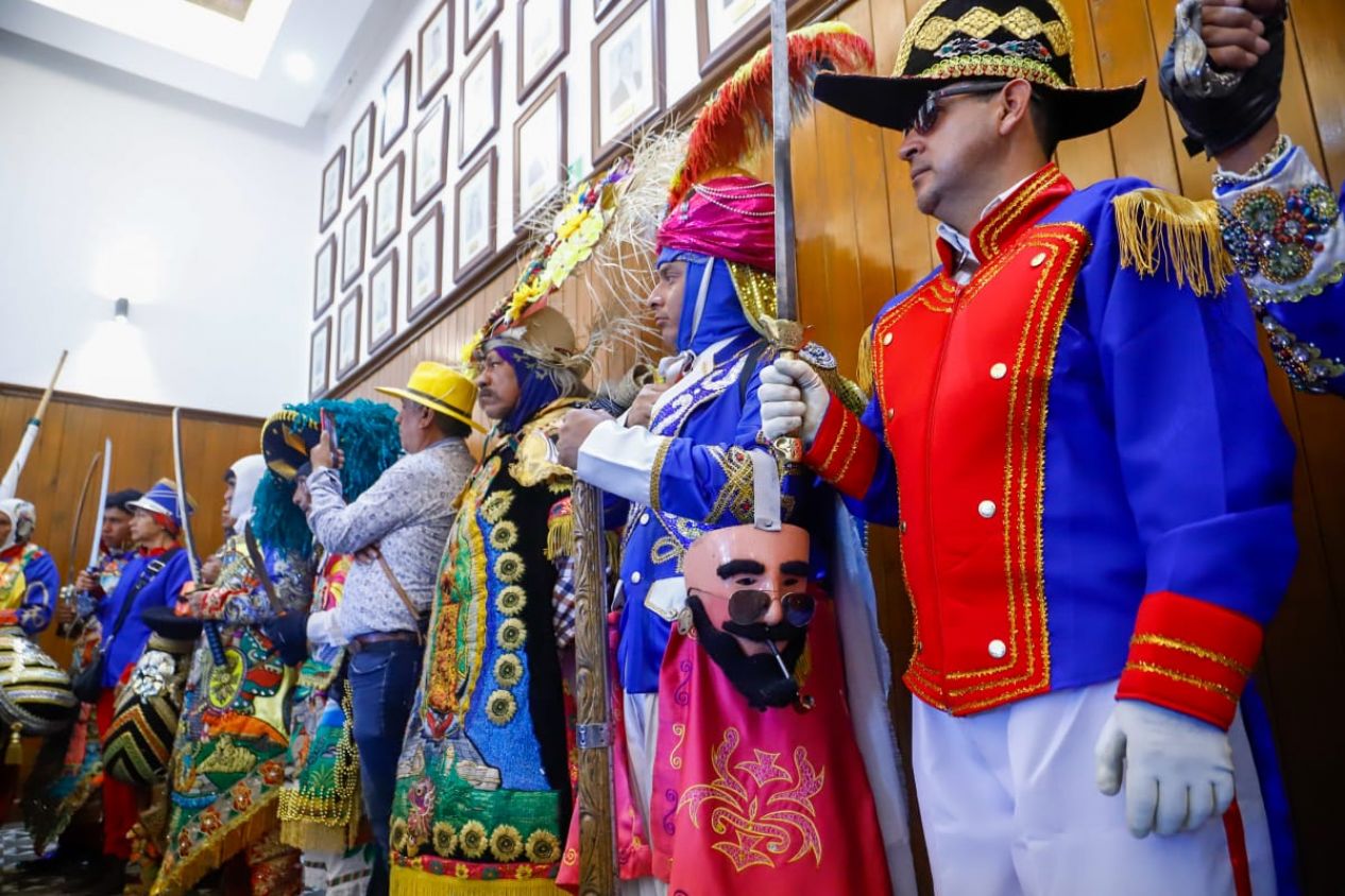 Entrega Gobierno de Cholula la Plaza de la Concordia a carnavaleros 