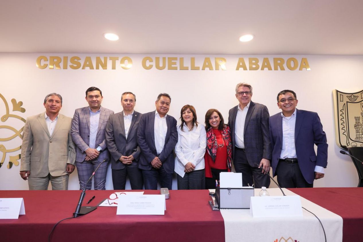Tlaxcala y Puebla ordenan transporte público en carreteras federales