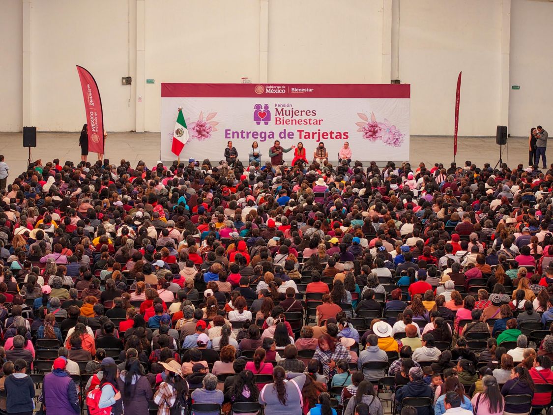 Tlaxcala estrena miles de tarjetas “Mujeres Bienestar” y ya viene el pago