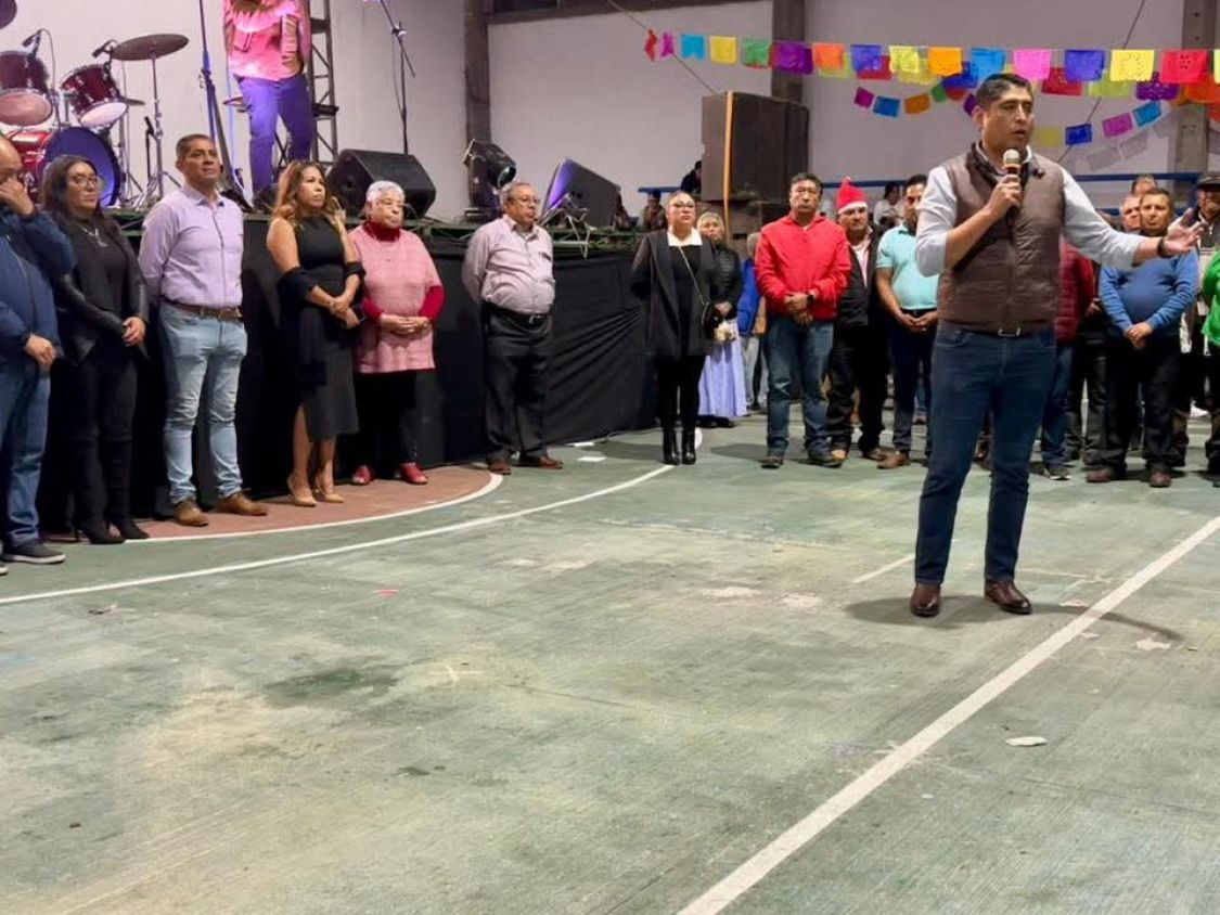 Celebran Posada Magisterial de mil afiliados al SNTE en Tepectipac