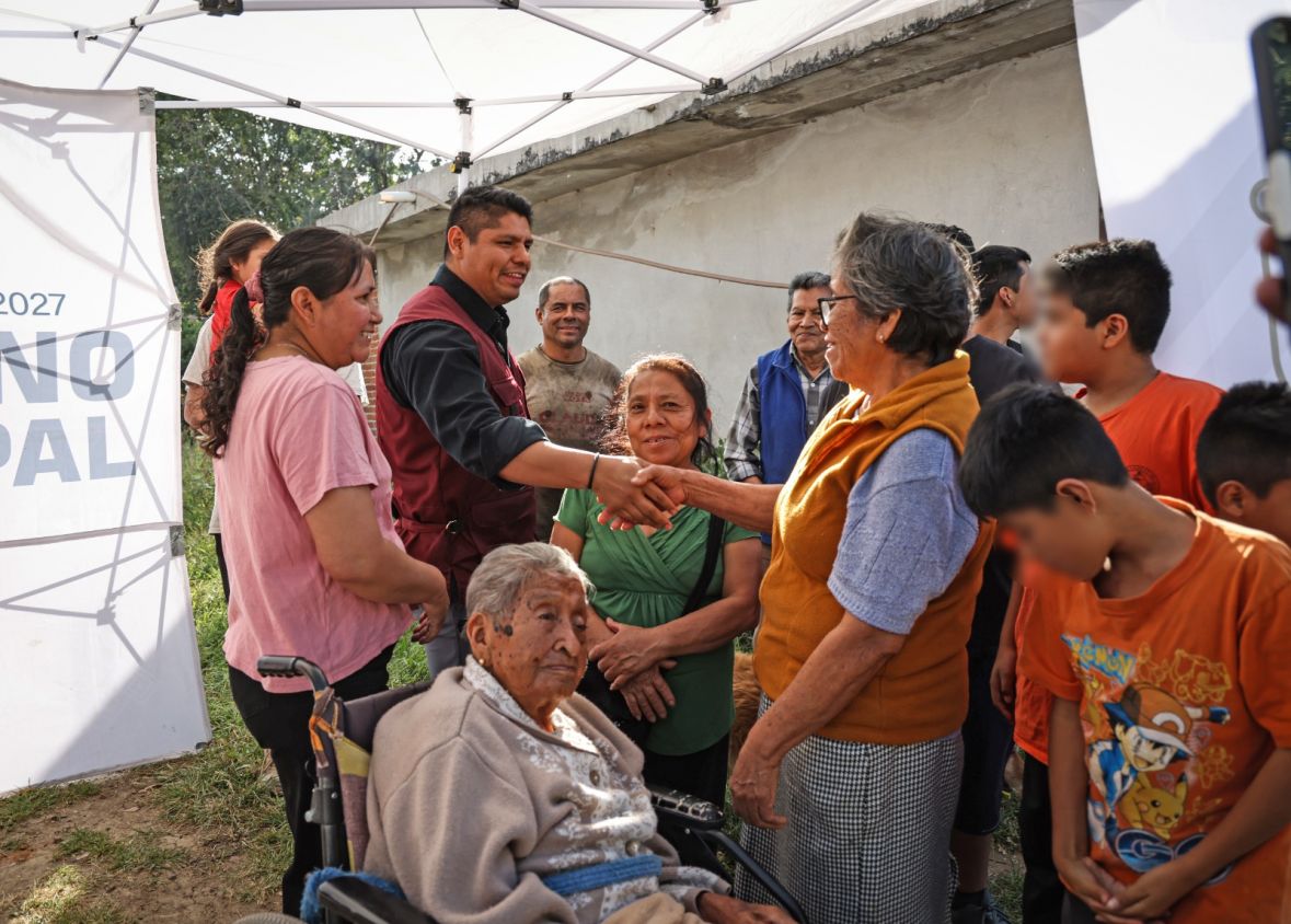 Omar Muñoz refrenda compromiso de mejorar la infraestructura de la comunidad