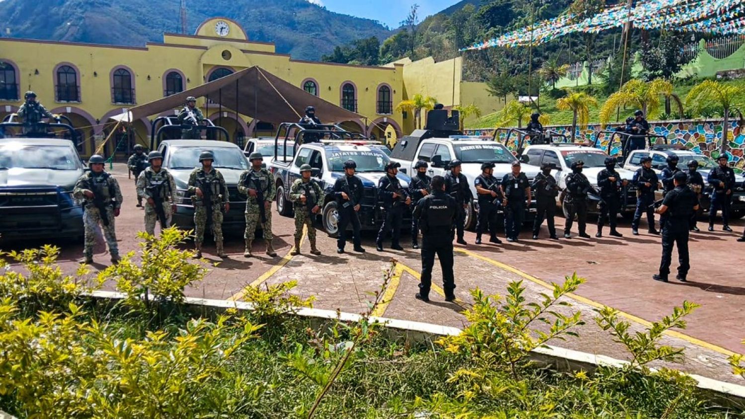 Refuerzan seguridad en Eloxochitlán con apoyo del Ejército Mexicano