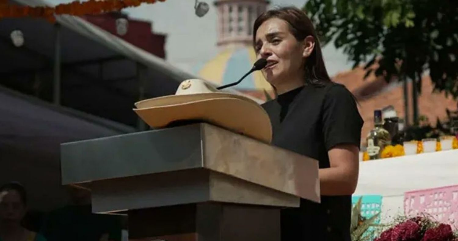 Asume la presidencia municipal en medio del luto y la indignación