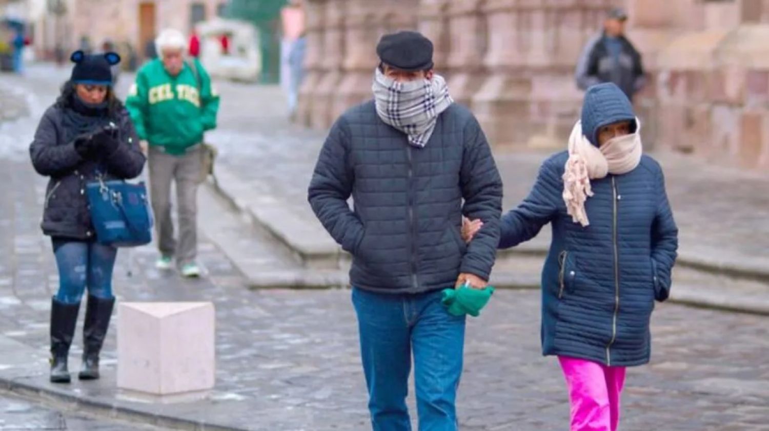 Frío extremo detiene clases en Puebla