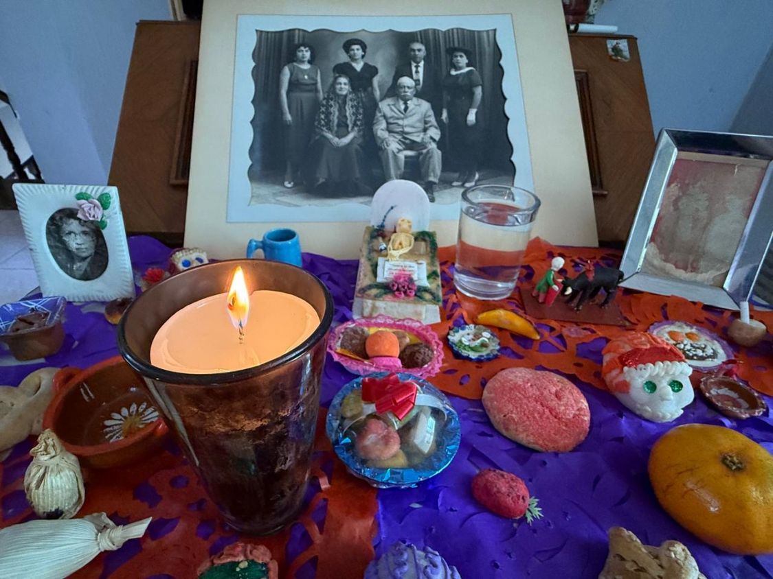 Protección Civil de Puebla emite recomendaciones para evitar incendios en ofrendas de Día de Muertos