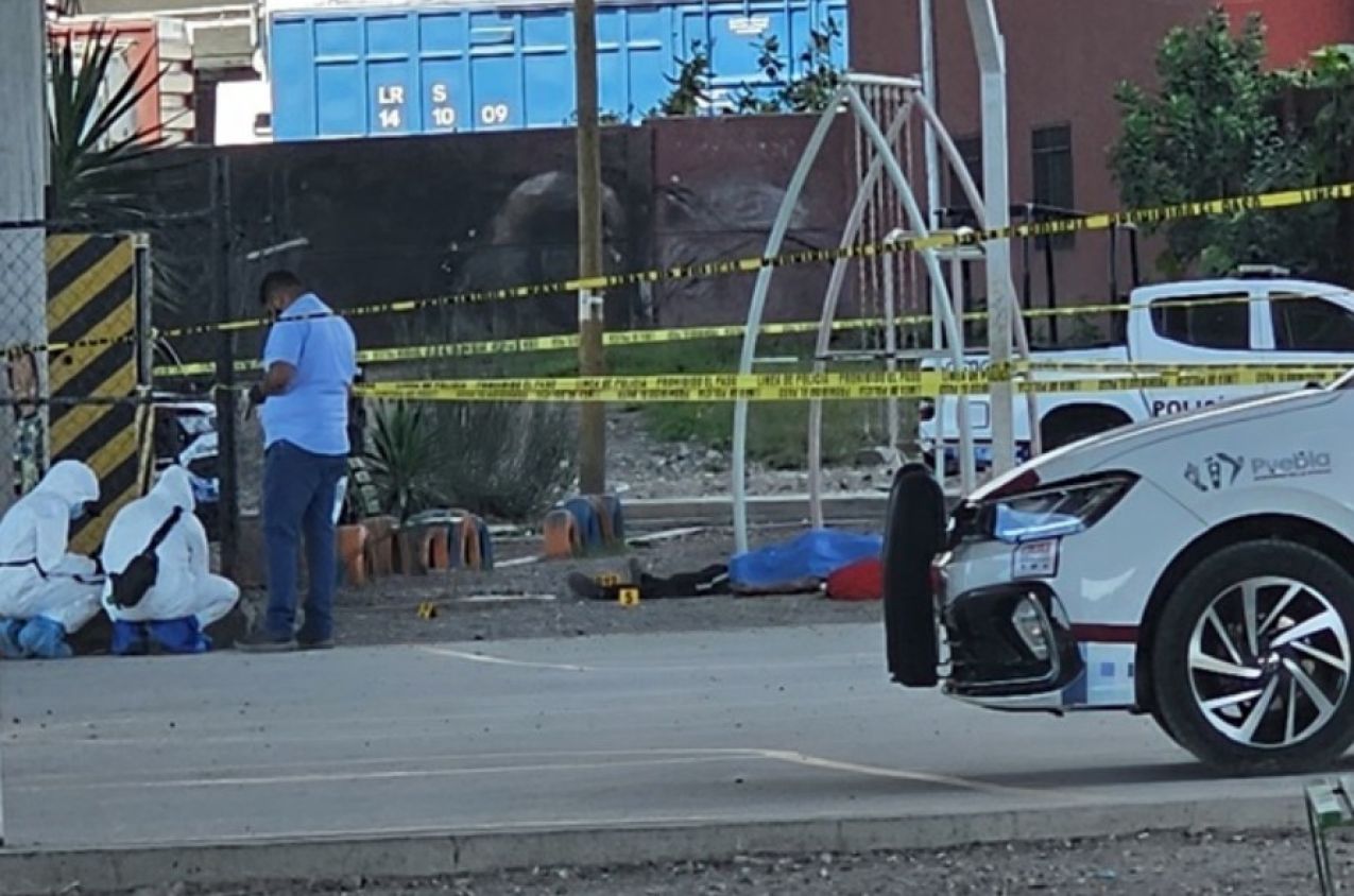 Asesinan a hombre en la colonia 20 de Noviembre, al norte de Puebla