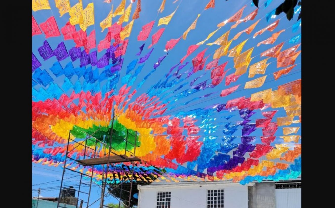 La flor del cempasúchil y el papel picado: símbolos del Día de Muertos