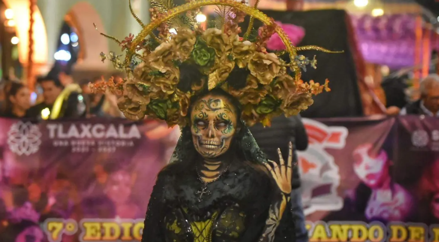 Séptima Caminata de Catrinas y Catrines llena de tradición y creatividad en Tlaxcala