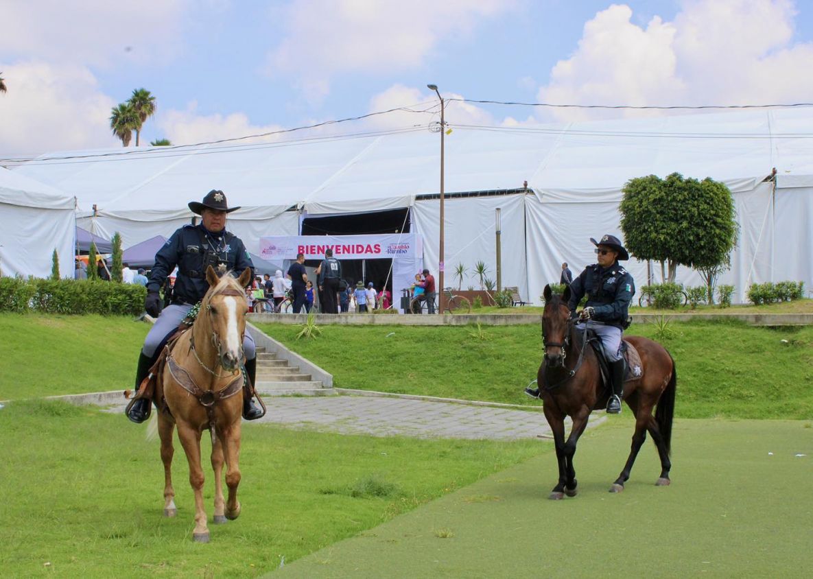 Policía Municipal y Bomberos resguardan el 6.º Foro Internacional Ser Mujer en San Andrés Cholula