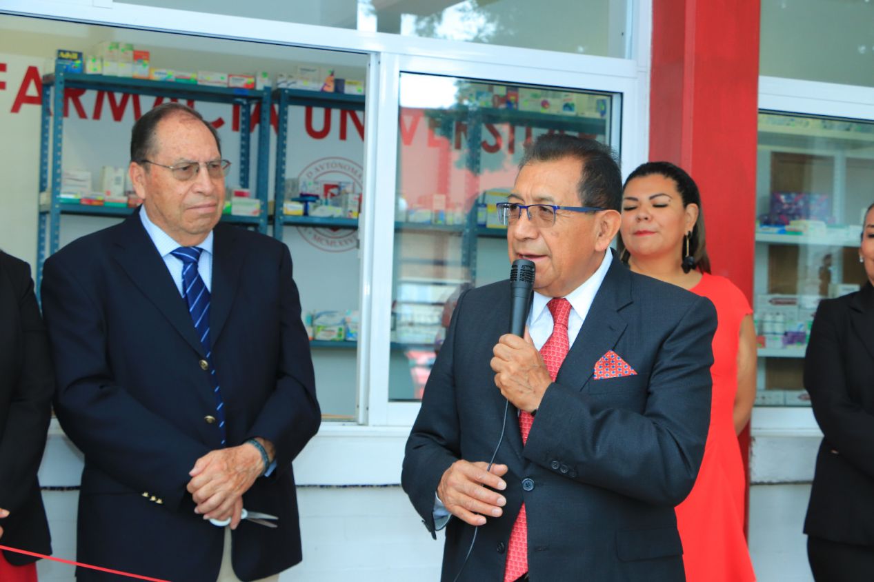 UATx abre farmacia con medicina de patente a bajo costo en Tlaxcala