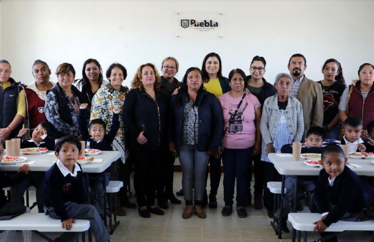 Amplía SMDIF cobertura de Desayunos Calientes en la capital