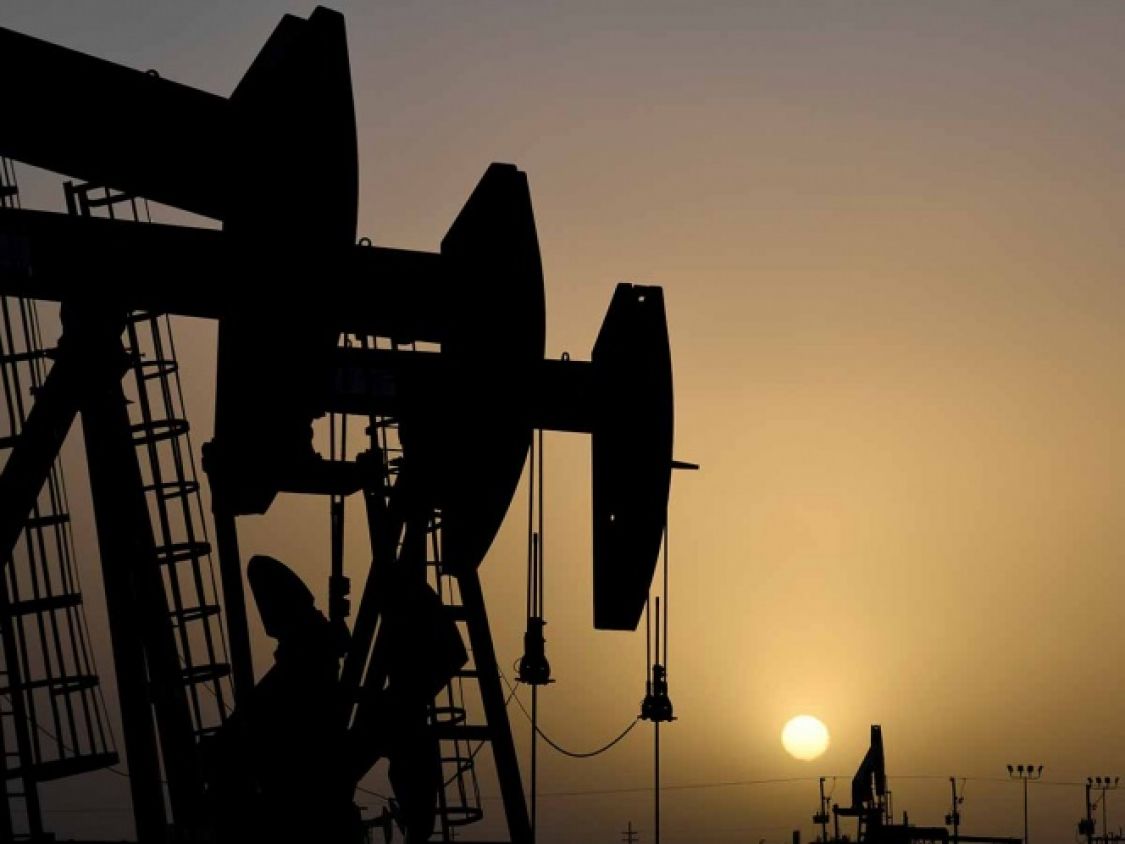 El petróleo cae a su peor nivel en casi 20 años