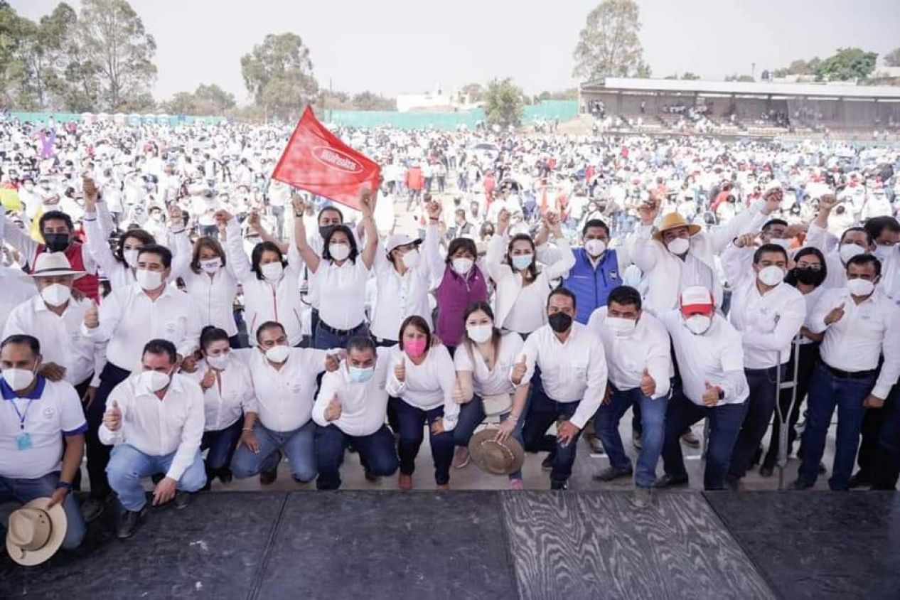 Anabell Ávalos toma protesta y refuerza apoyo ciudadano en Tlaxcala