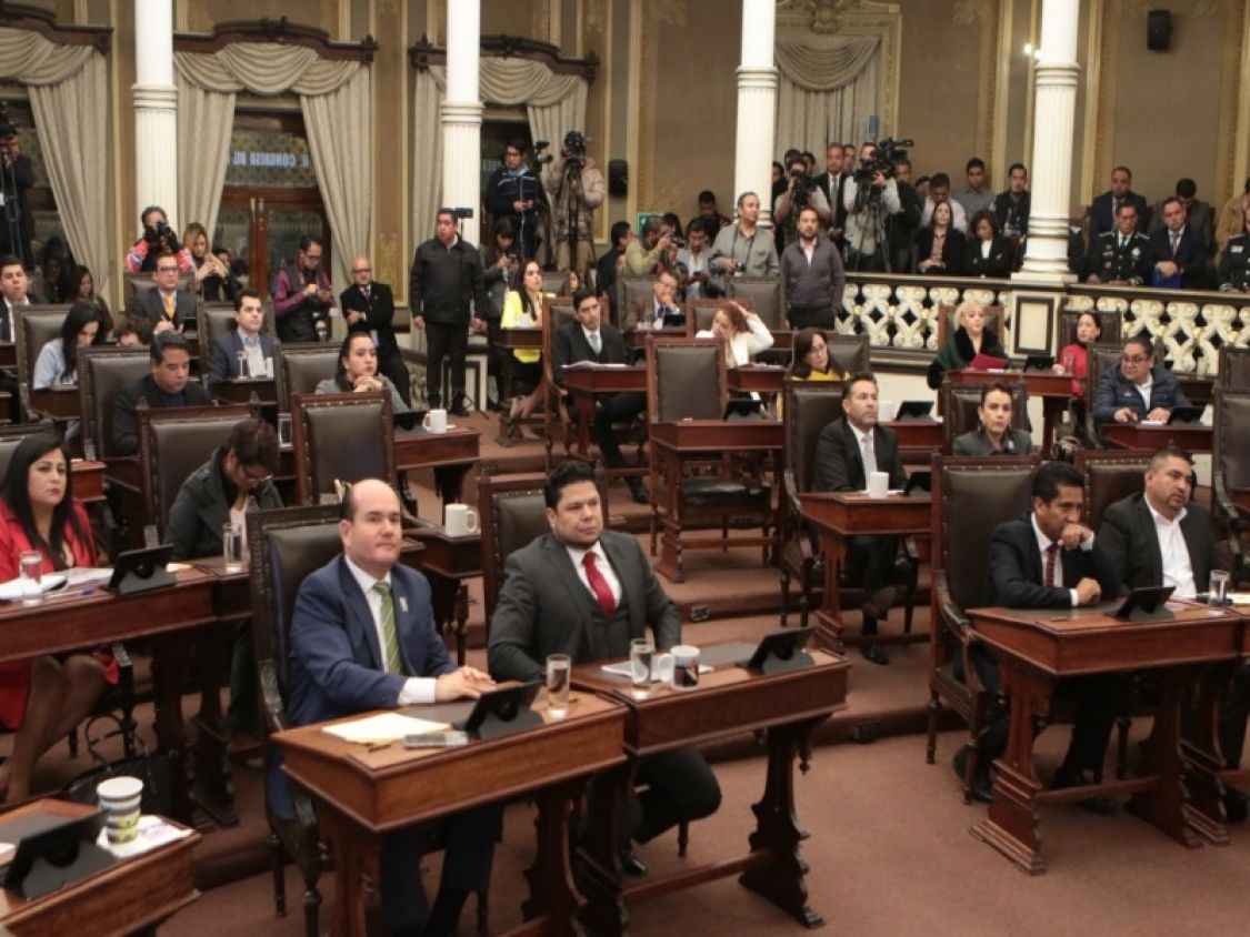 Piden a diputados de Puebla evitar comentarios misóginos o discriminatorios