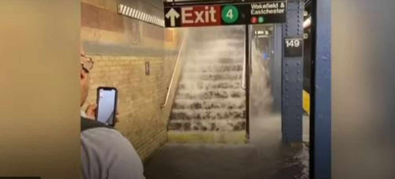 Tormenta ''Elsa'' deja fuertes lluvias e inunda metro y vías de Nueva York