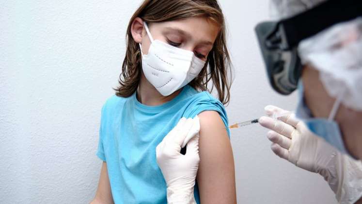 Vacunas contra el COVID-19 para niños de 6 meses a 11 años estarían listas en 2022